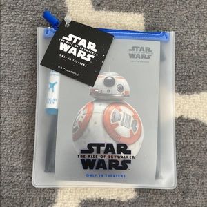 United Airlines Star Wars BB8 Amenity Kit